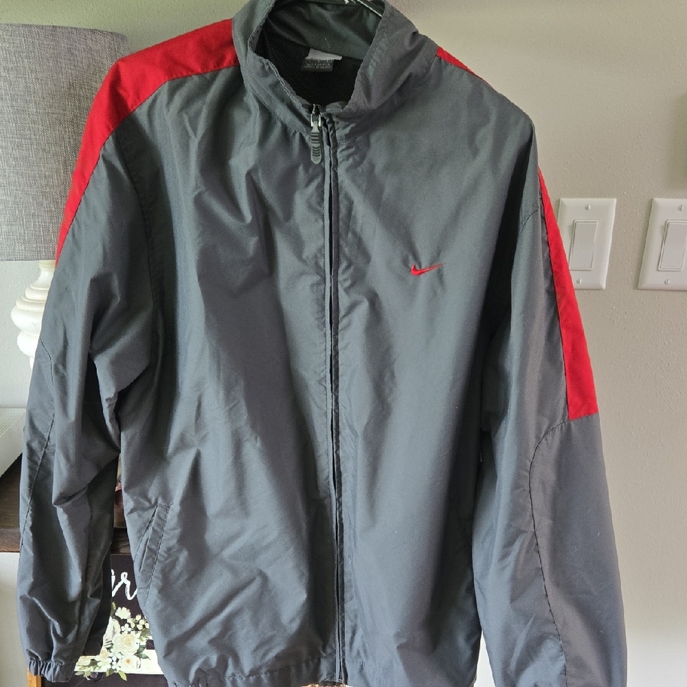 Nike Gray and Red Windbreaker Lightweight Athletic Jacket